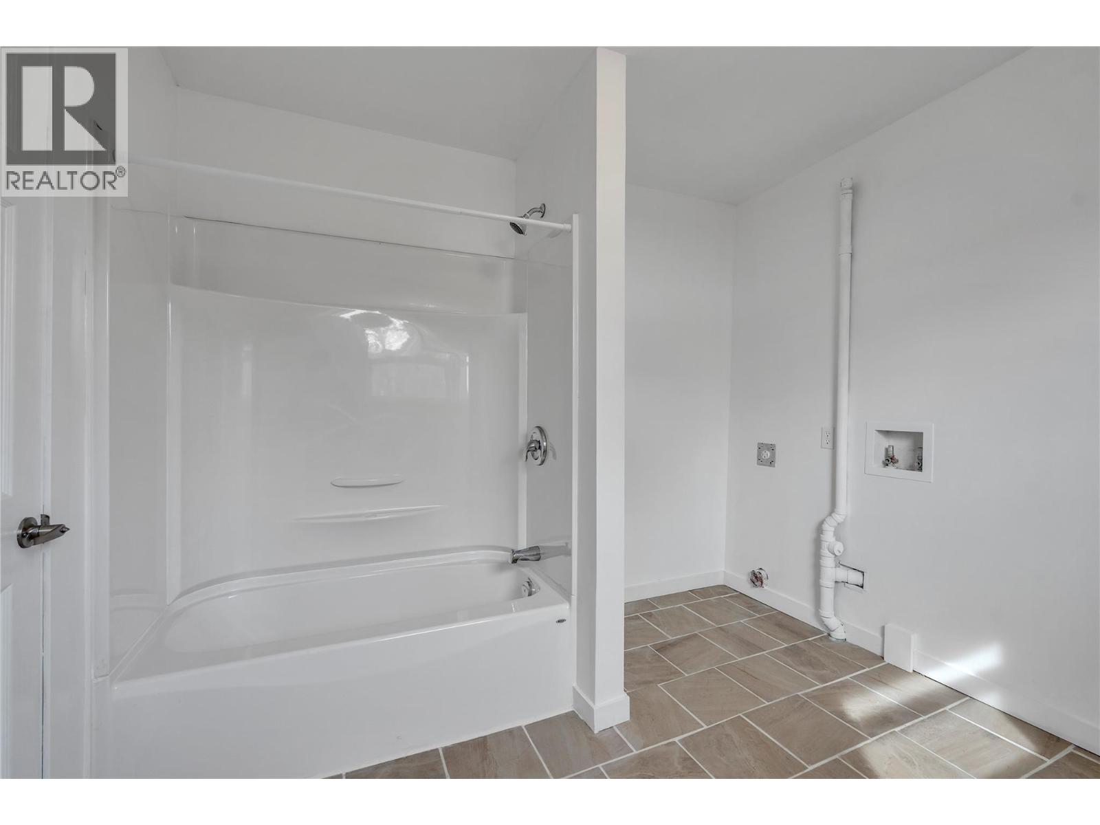 34 Fenchurch Avenue - 17
