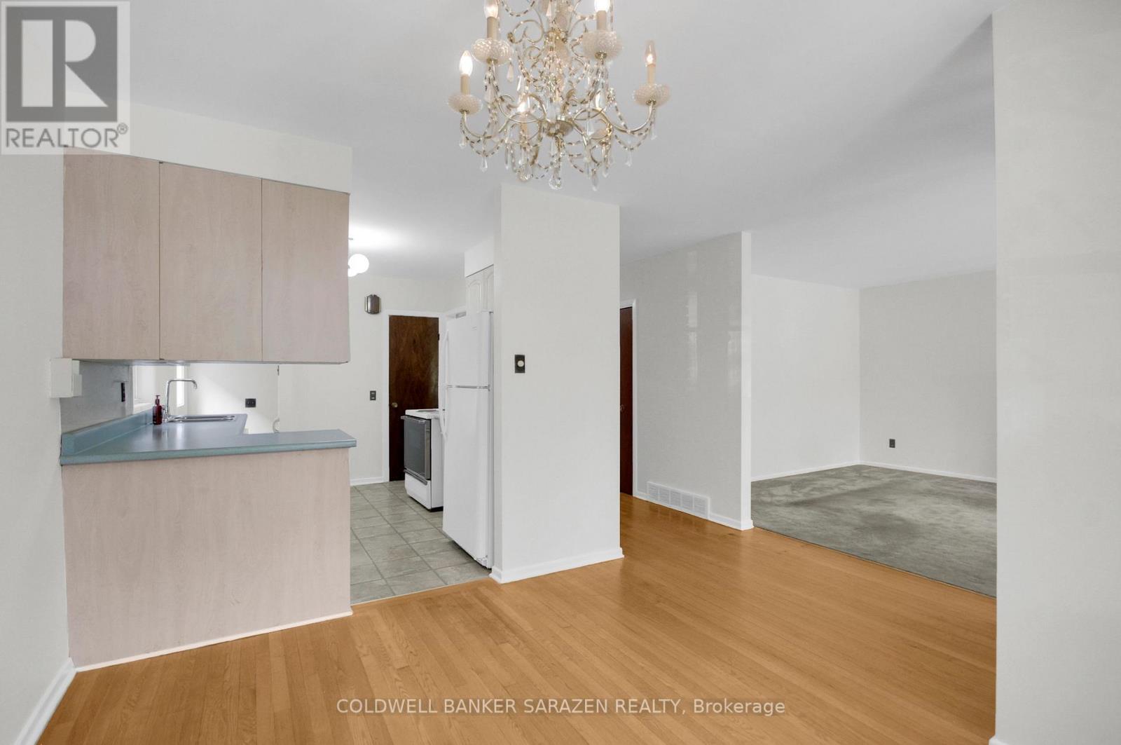 3 Bed, 2 Bath House for Sale in Ottawa – 838 MAPLEWOOD AVENUE, Ottawa – MLS# X13545436 - Image 12