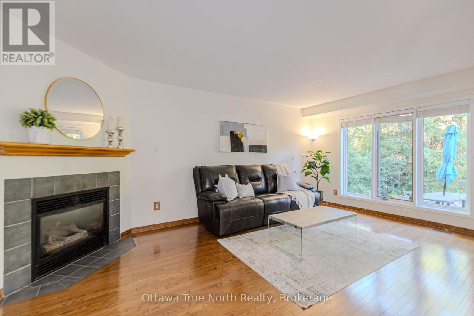 282 KNUDSON DRIVE - 11