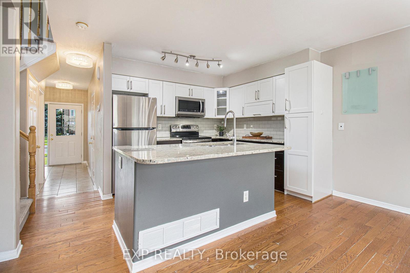 1310 HALTON TERRACE - 3
