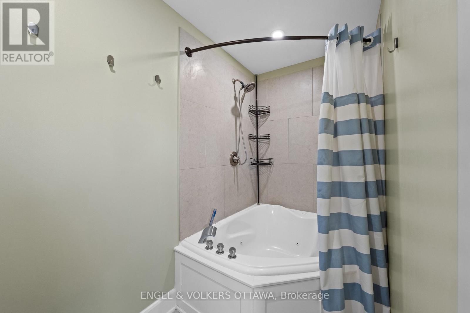 6548 CARP ROAD, Ottawa. Luxury613. By Peter Sagos - Image 33