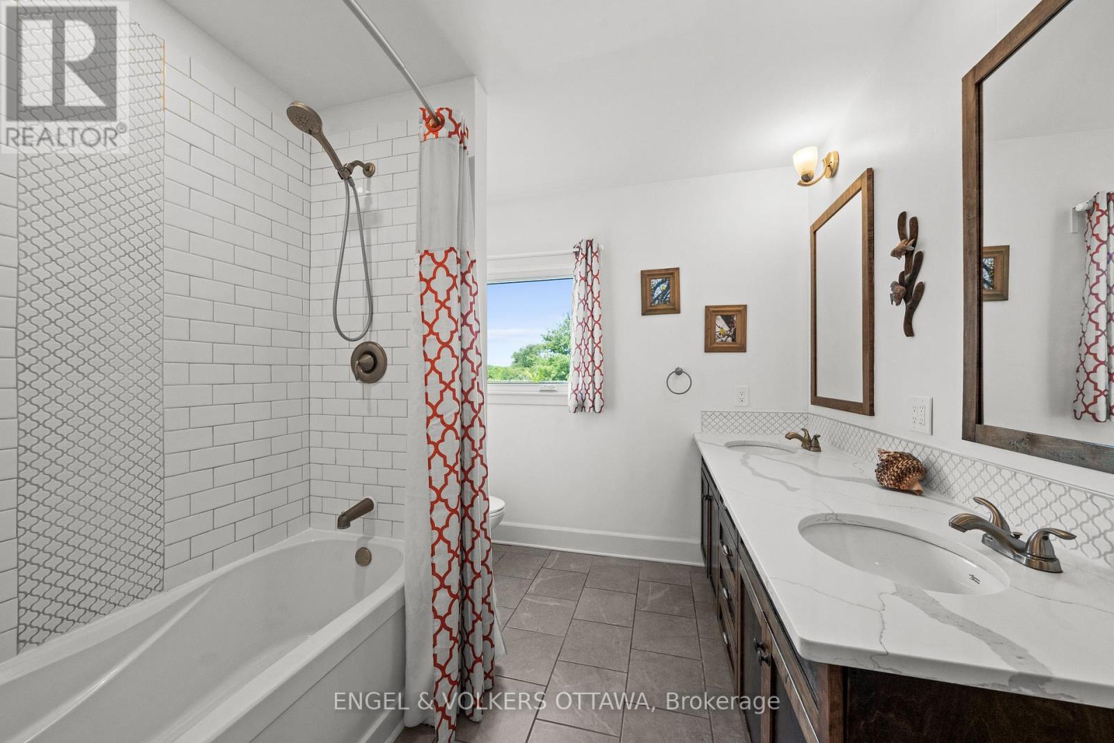 6548 CARP ROAD, Ottawa. Luxury613. By Peter Sagos - Image 38