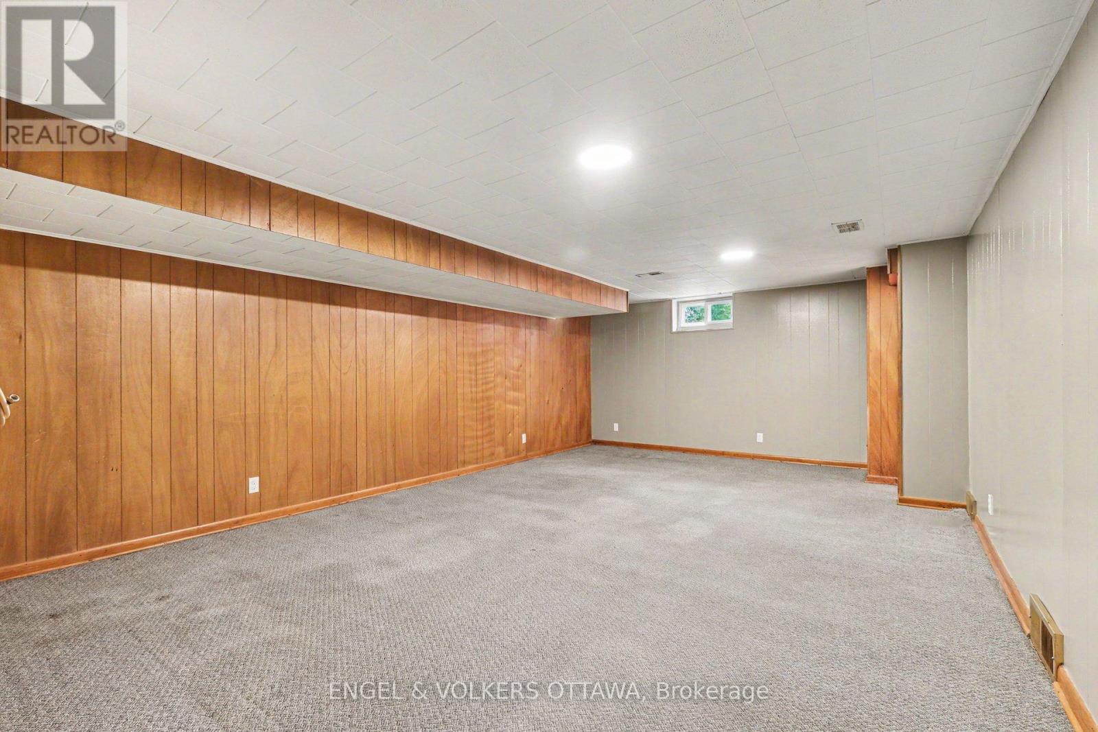 325 SUMMIT AVENUE - 22