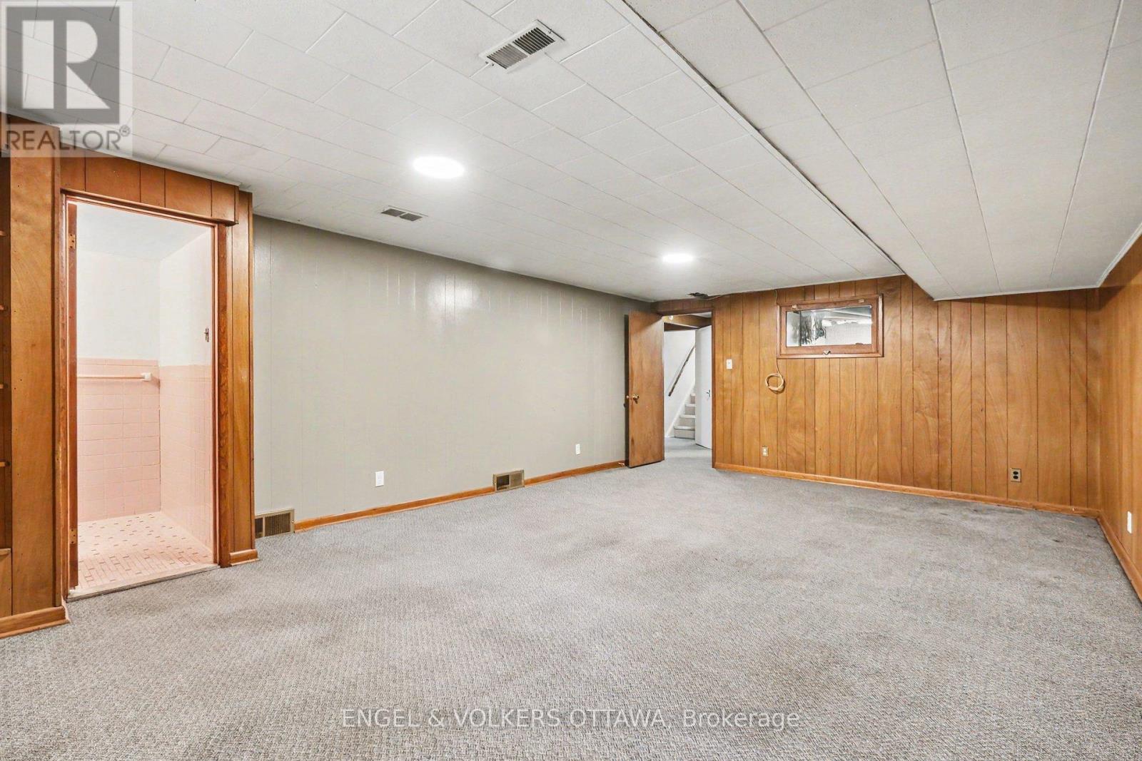 325 SUMMIT AVENUE - 23