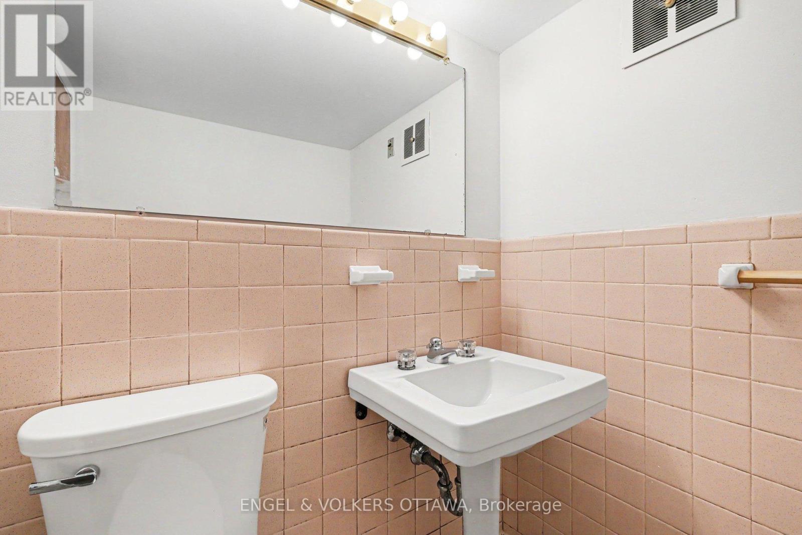 325 SUMMIT AVENUE - 25