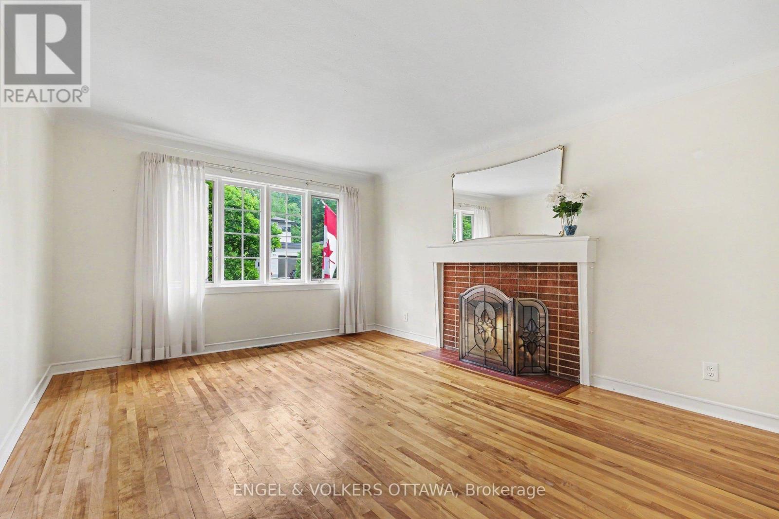 325 SUMMIT AVENUE - 7