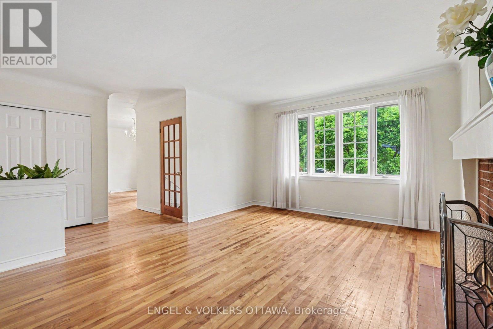 325 SUMMIT AVENUE - 8