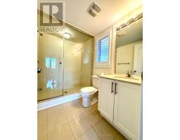 921 Goring Circle, Newmarket, ON L3X0B6 Photo 17