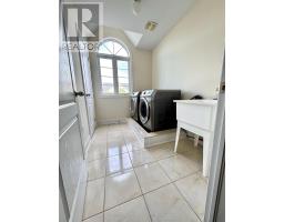 921 Goring Circle, Newmarket, ON L3X0B6 Photo 22