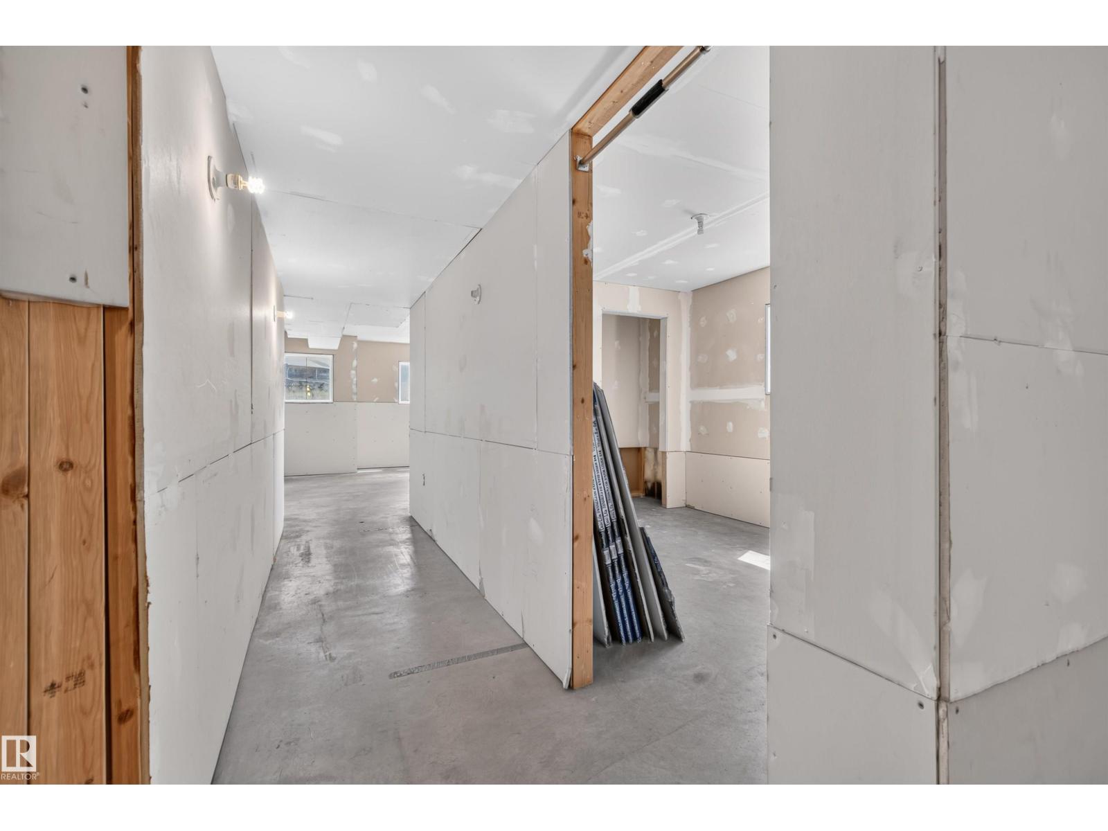 208 26 ST - 15