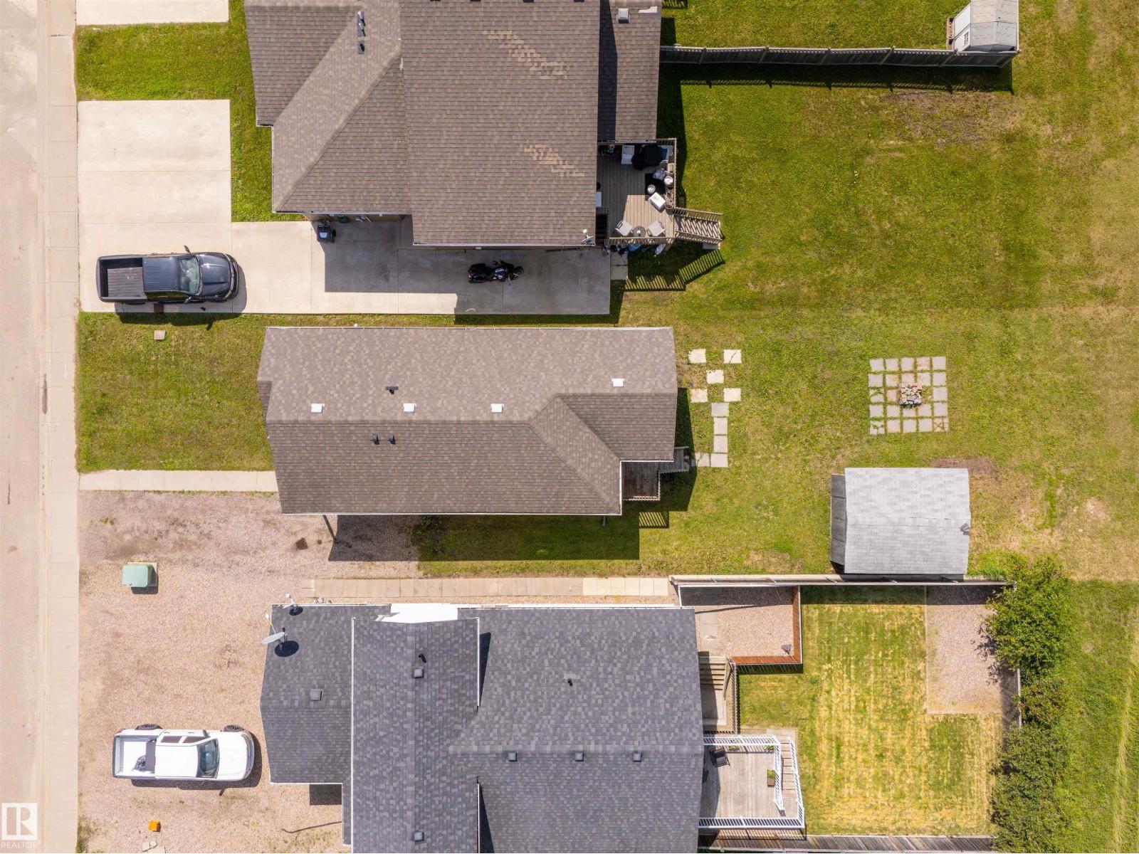 208 26 ST - 24