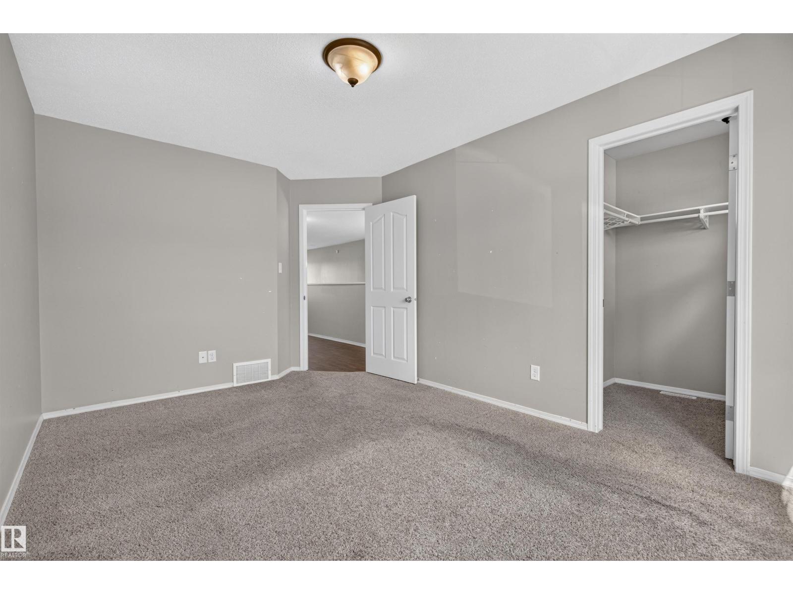 208 26 ST - 11