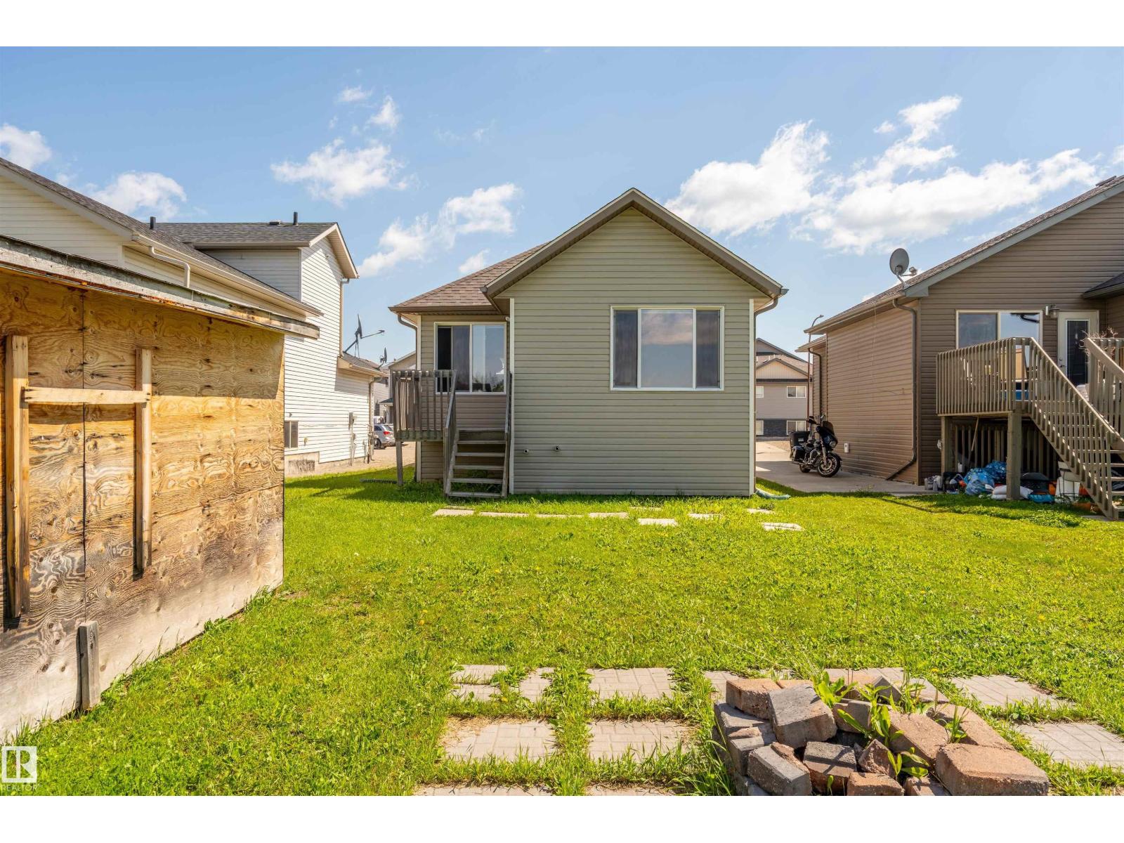 208 26 ST - Image 19