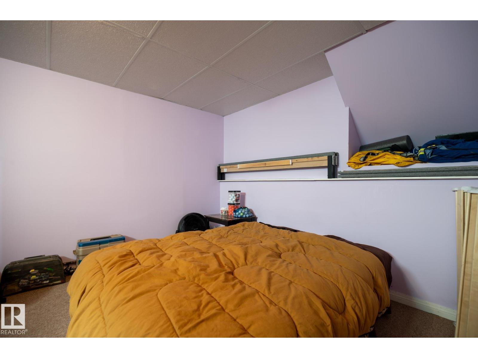2902 CORNWALL DR - 29