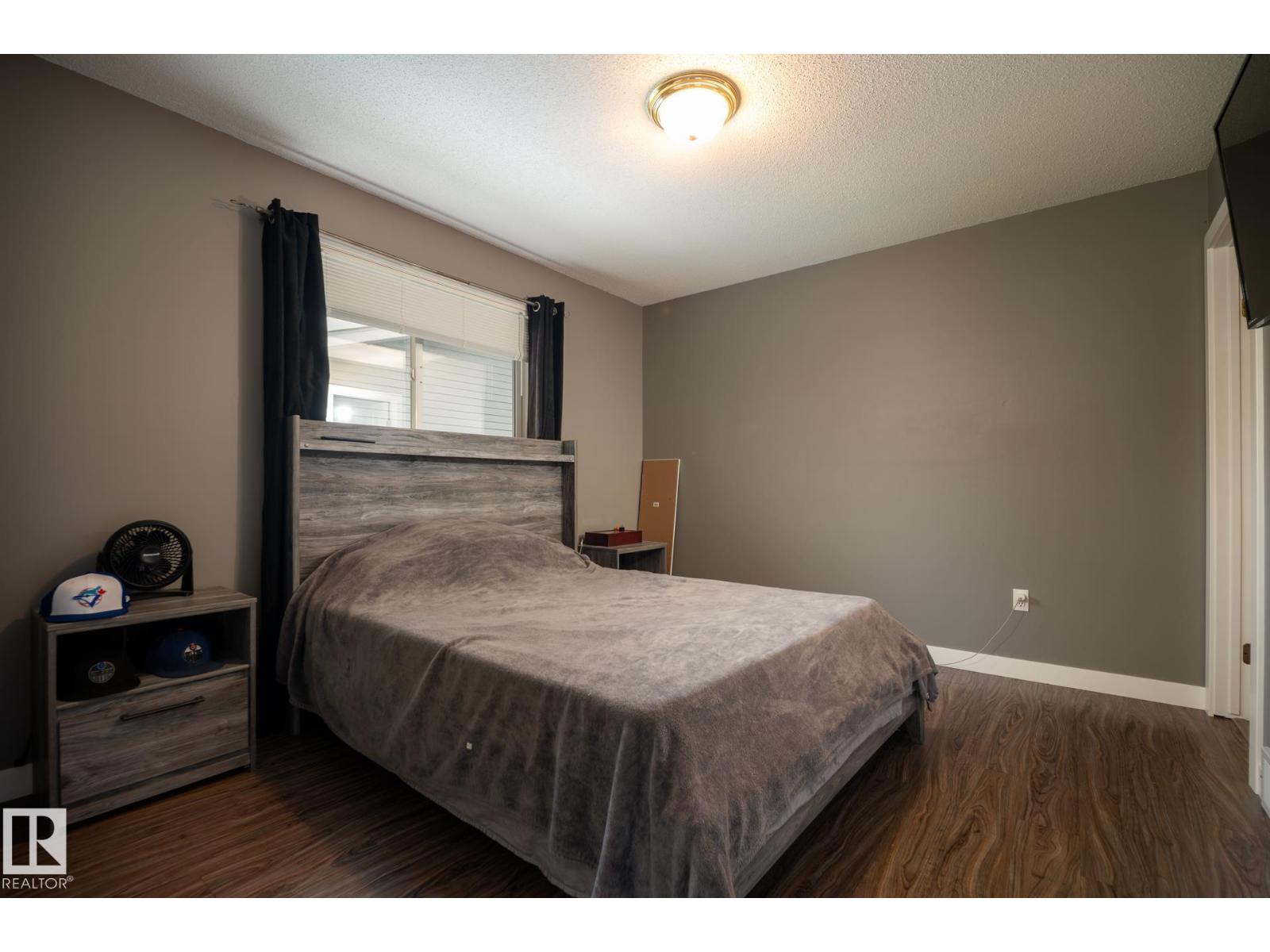 2902 CORNWALL DR - 17