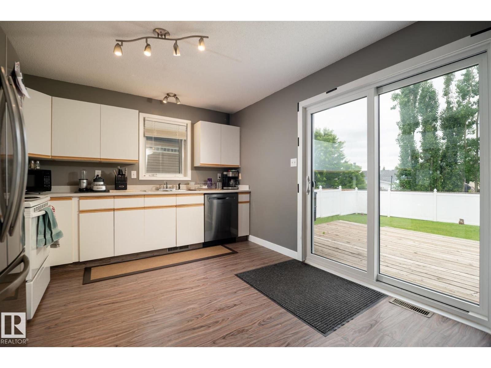 2902 CORNWALL DR - 12