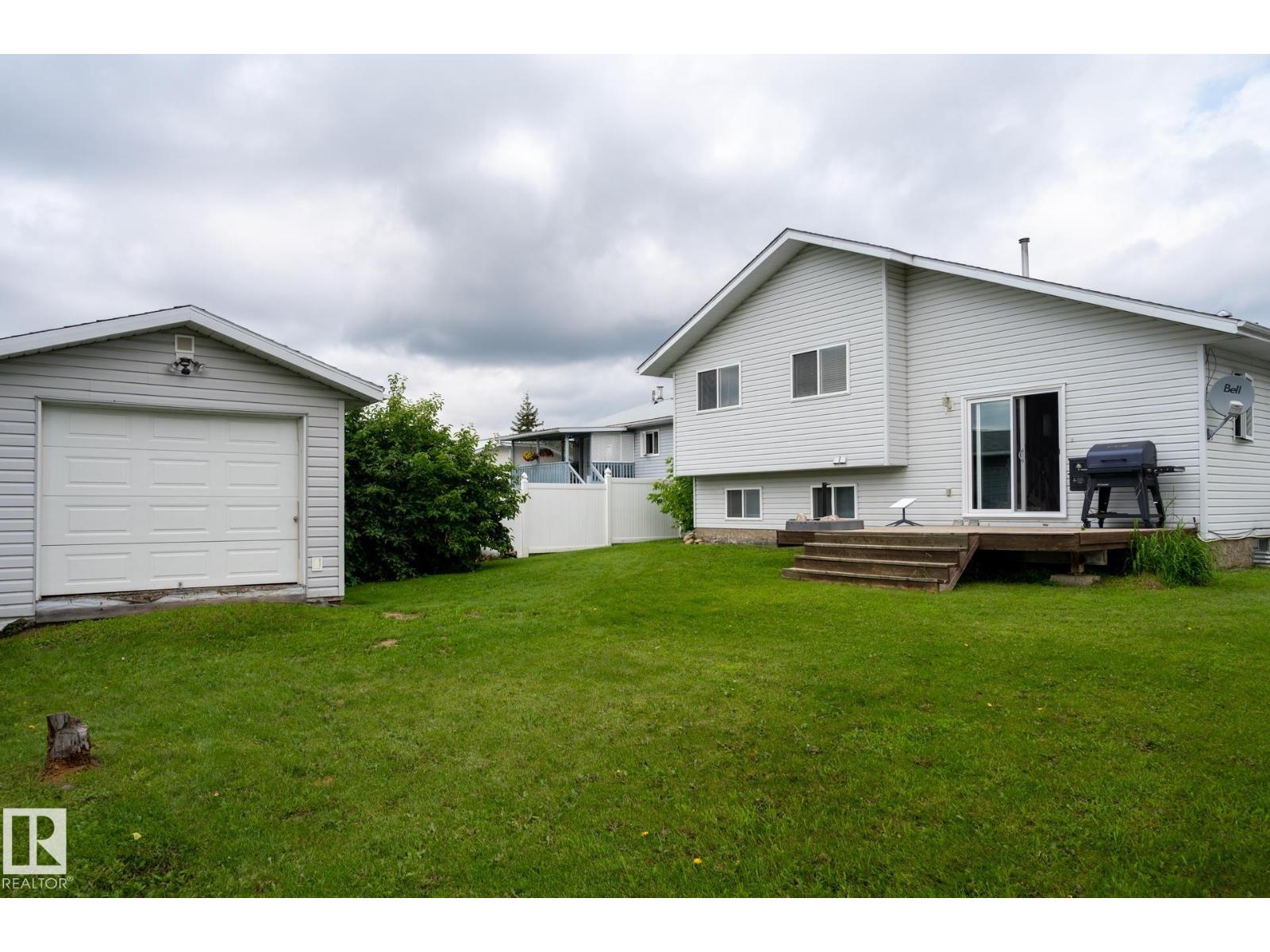 2902 CORNWALL DR - 38