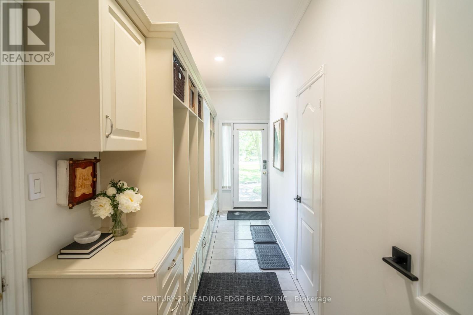 6 STONEGATE STREET - 15
