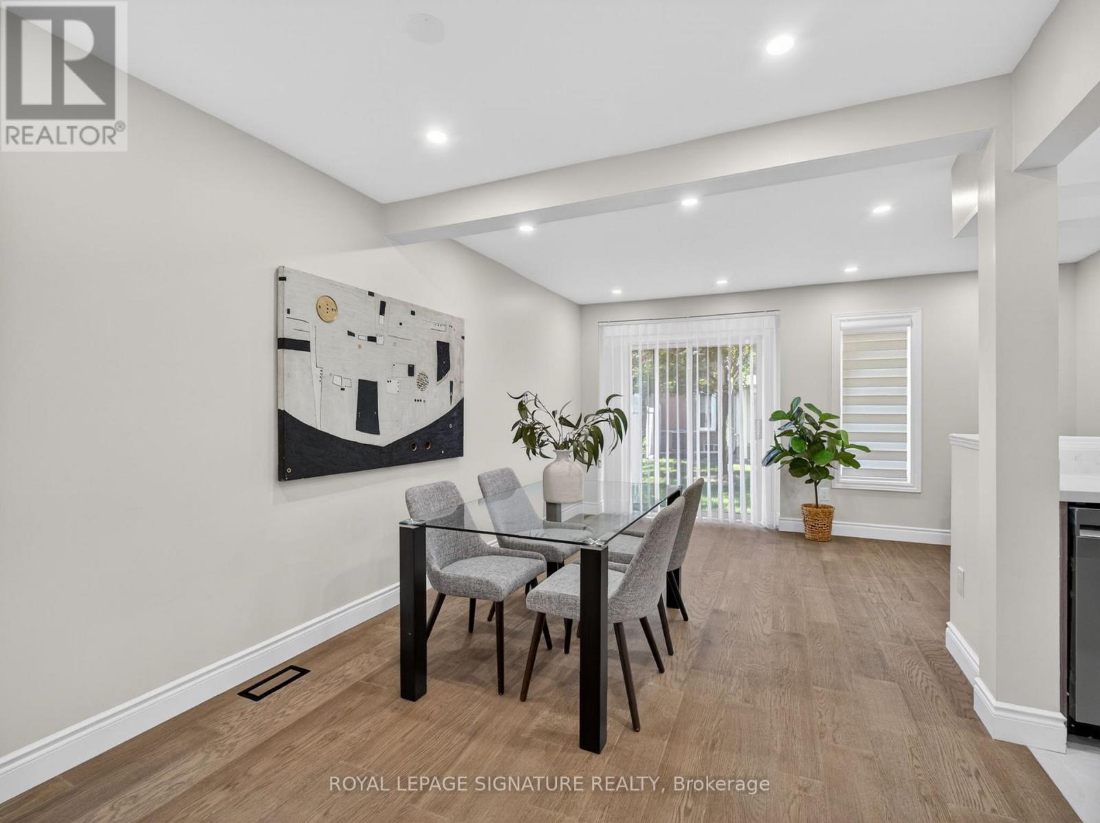#123 833 SCOLLARD COURT - 12