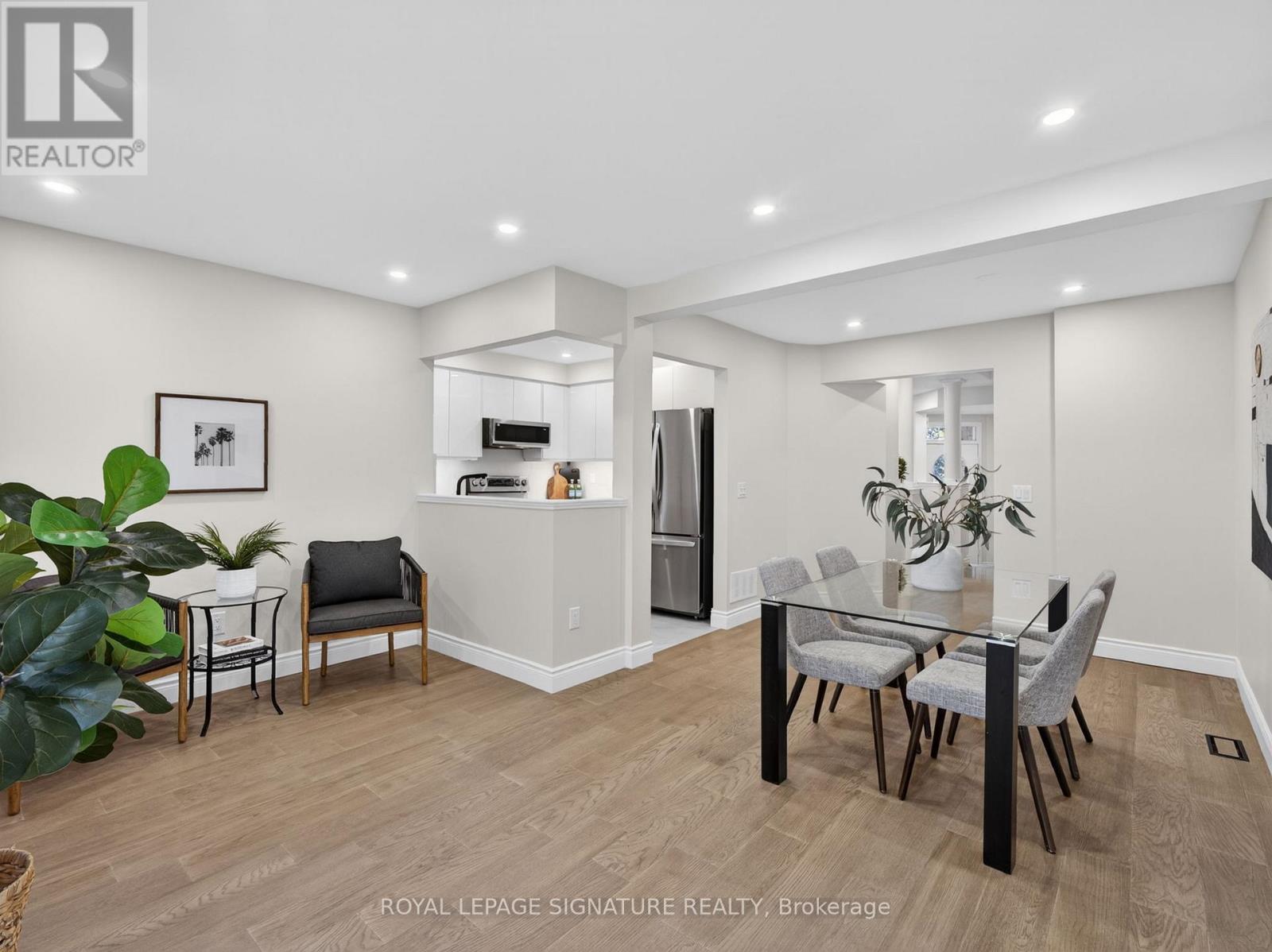#123 833 SCOLLARD COURT - 16