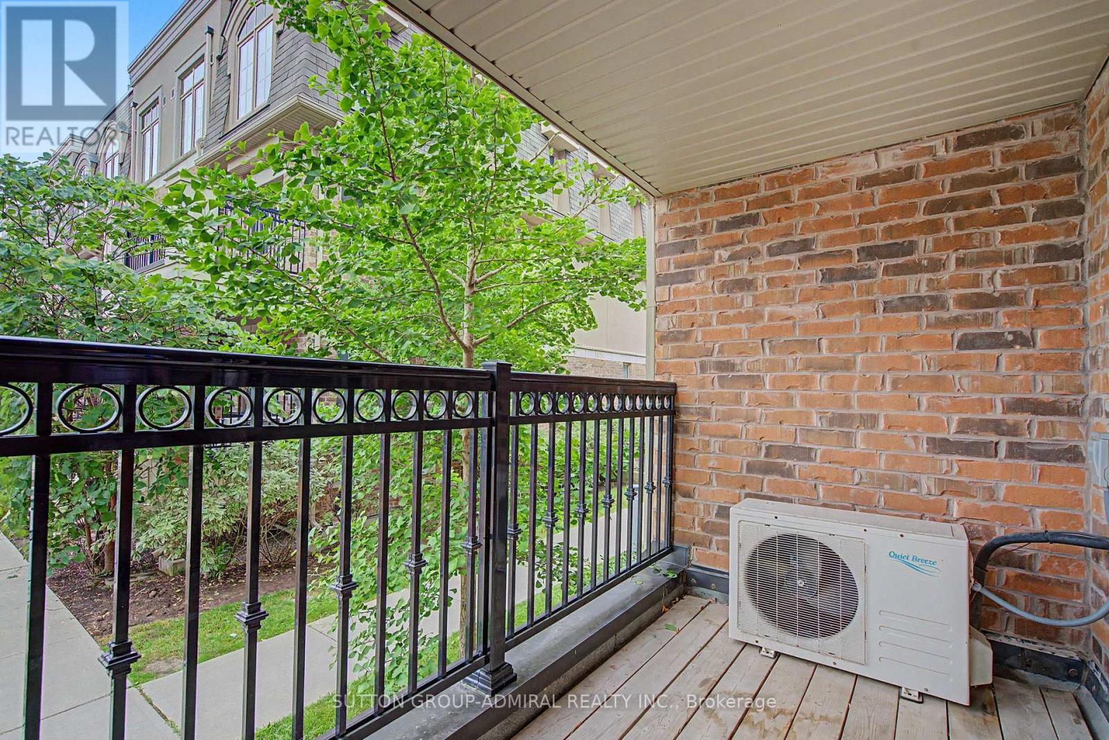 #73 2441 GREENWICH DRIVE - 6