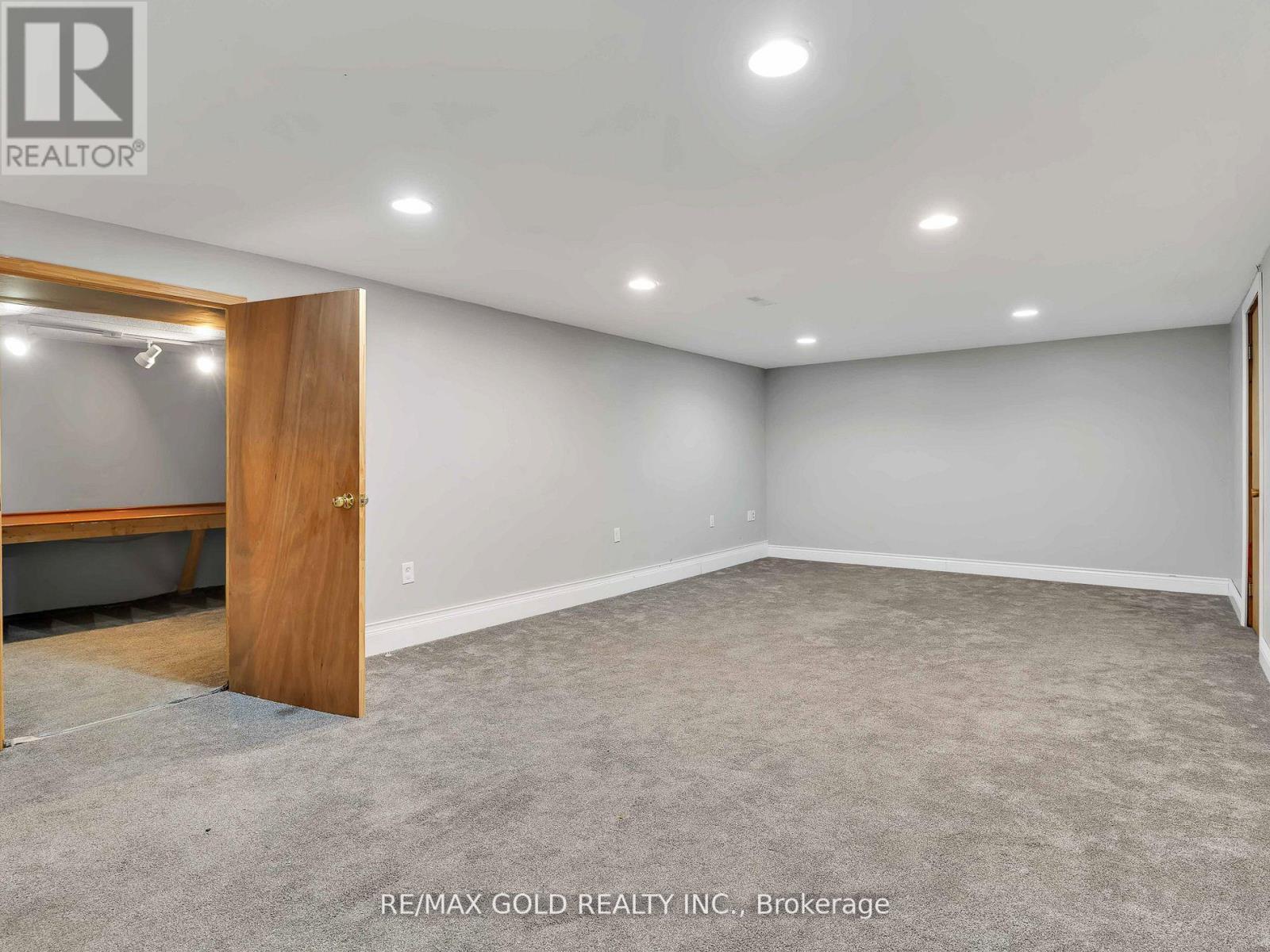 19139 HEART LAKE ROAD - 39