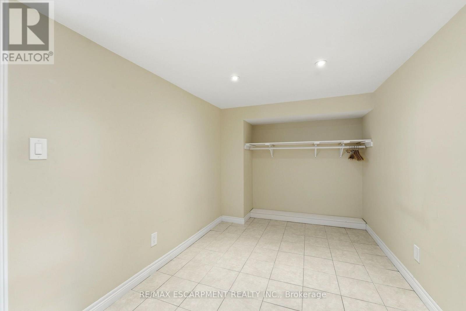 61 GLENMOUNT AVENUE - 26