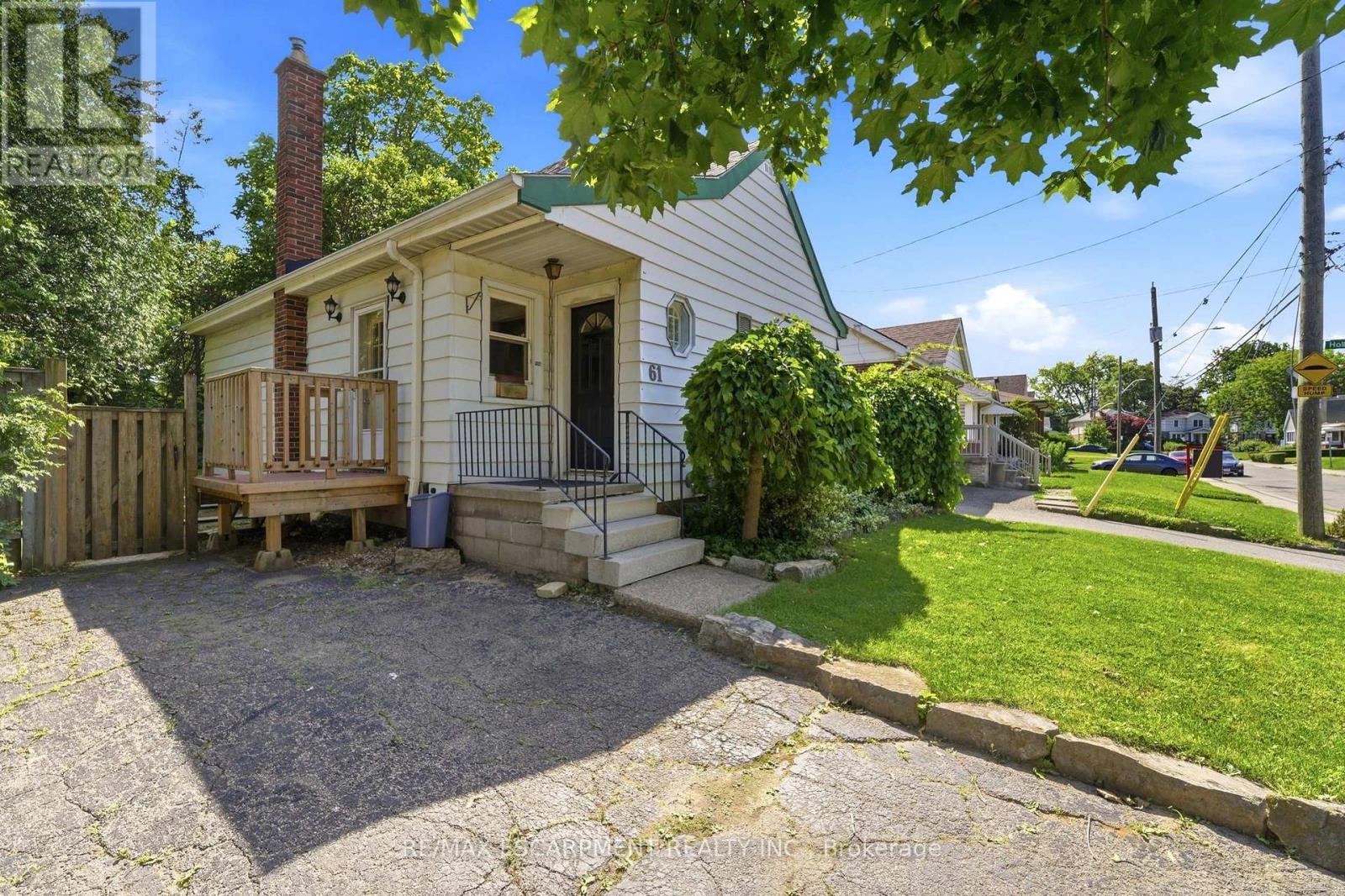 61 GLENMOUNT AVENUE - 4