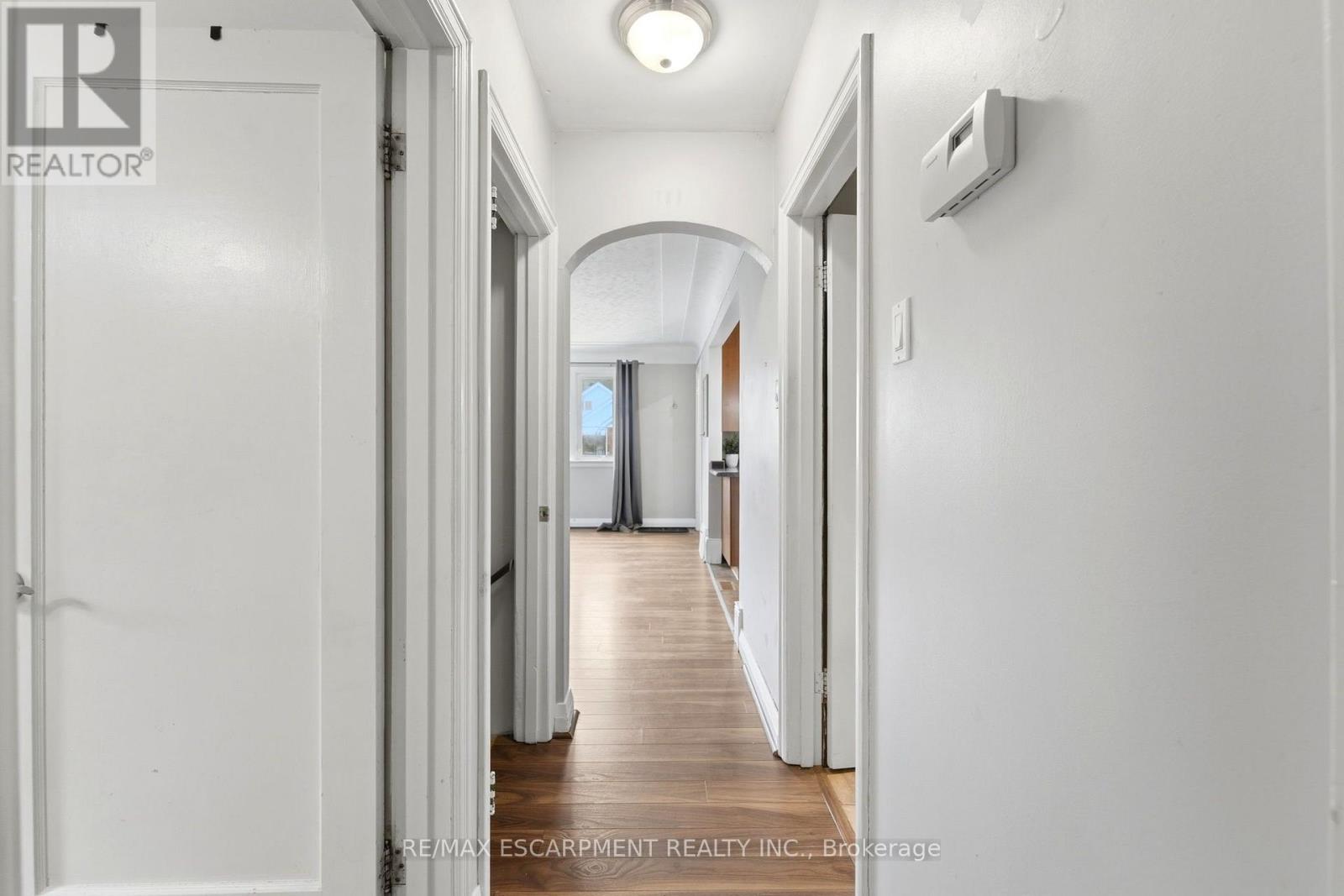 61 GLENMOUNT AVENUE - 8