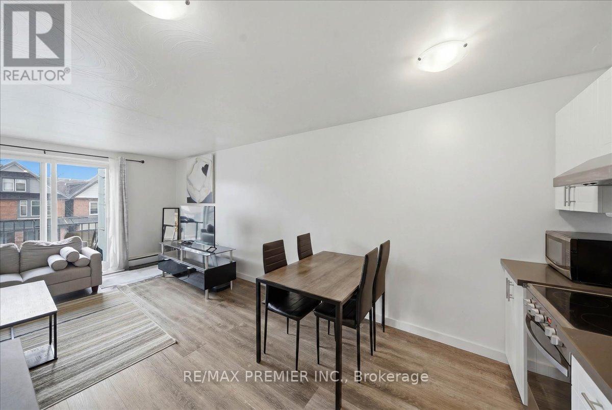 214 WENTWORTH STREET S - 11