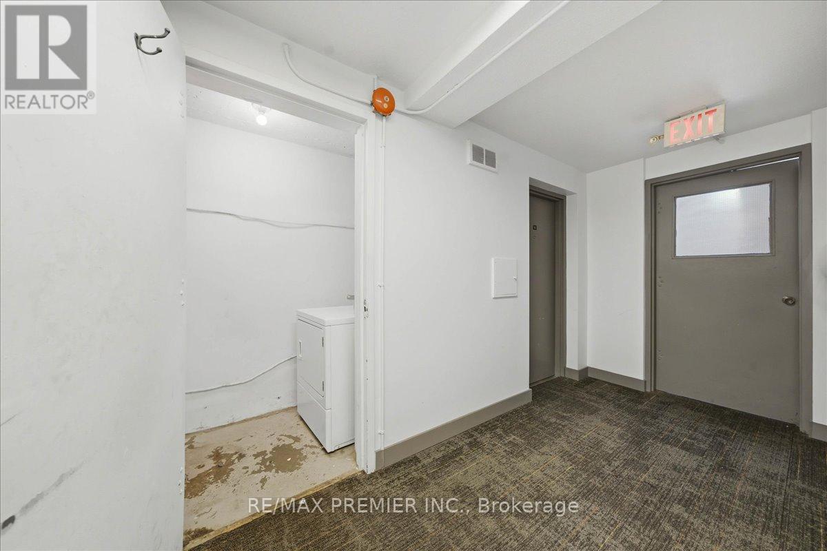 214 WENTWORTH STREET S - 15