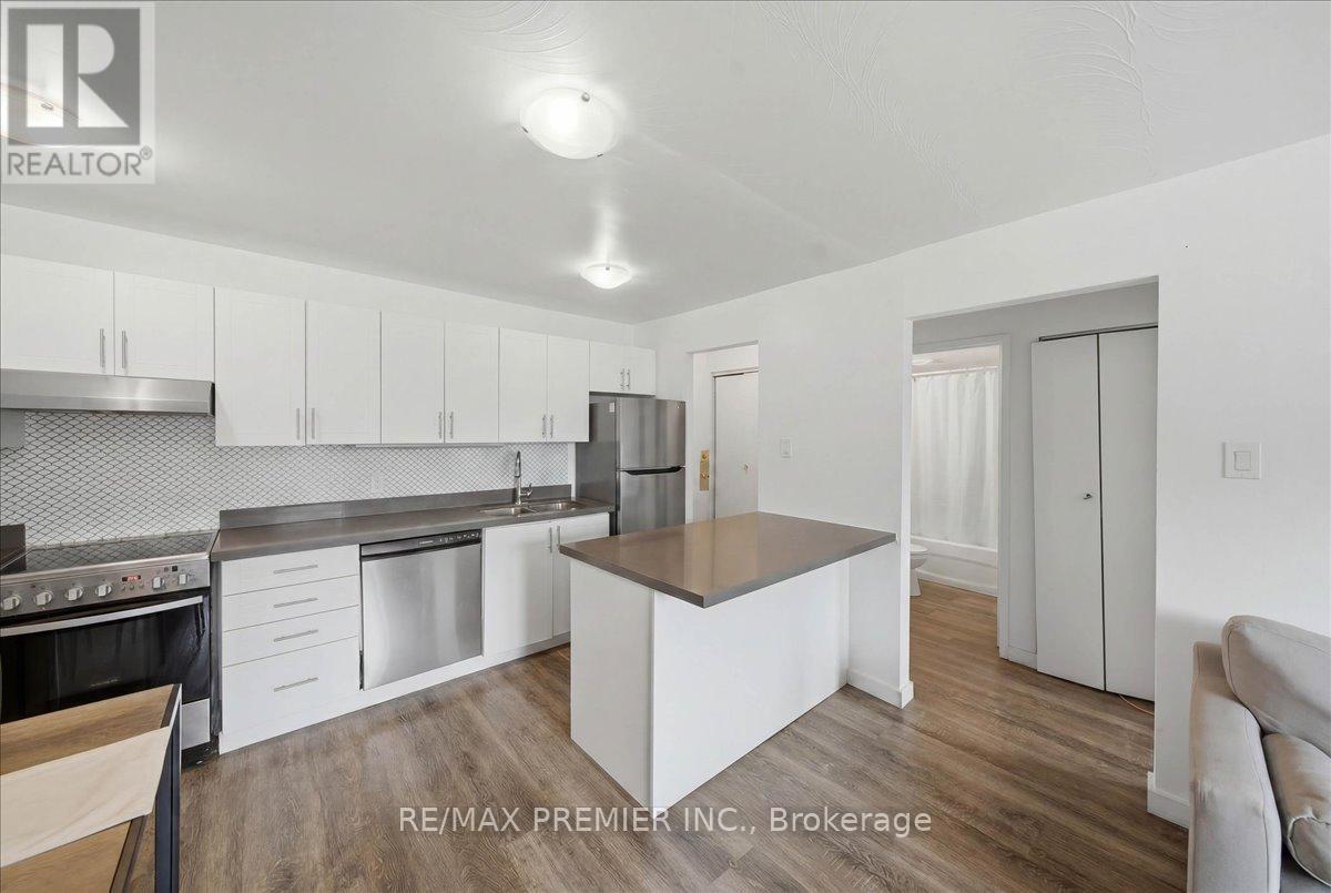 214 WENTWORTH STREET S - 10