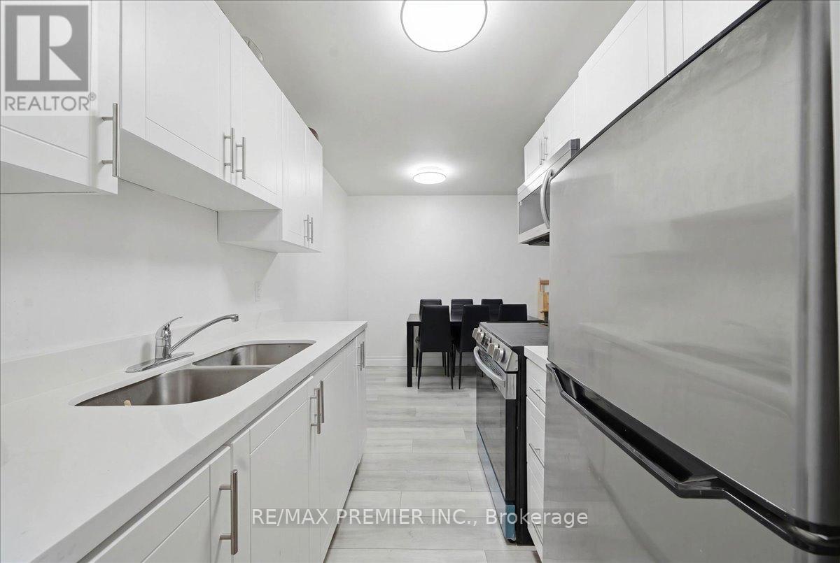 214 WENTWORTH STREET S - 16