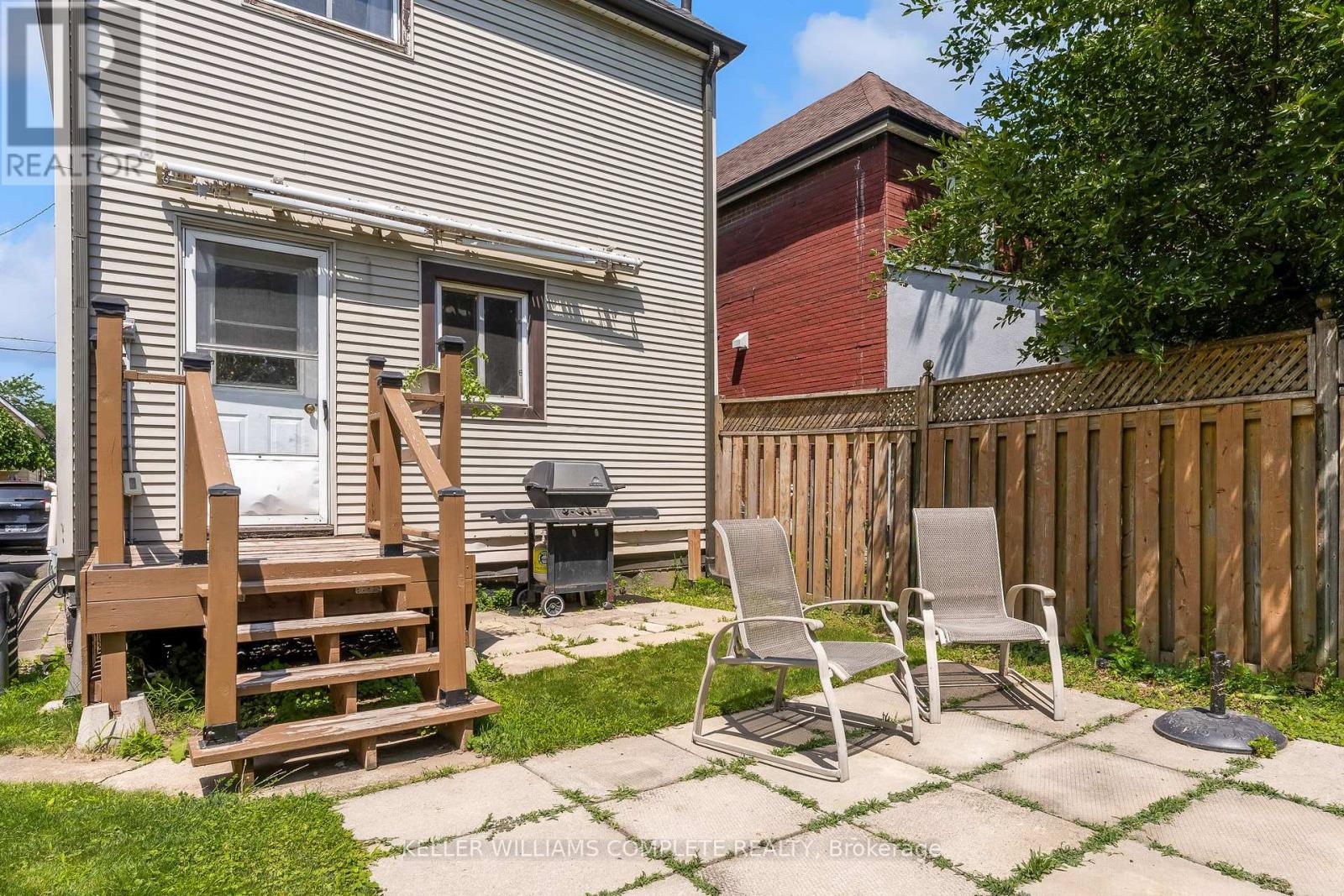 16 ALBEMARLE STREET - 23