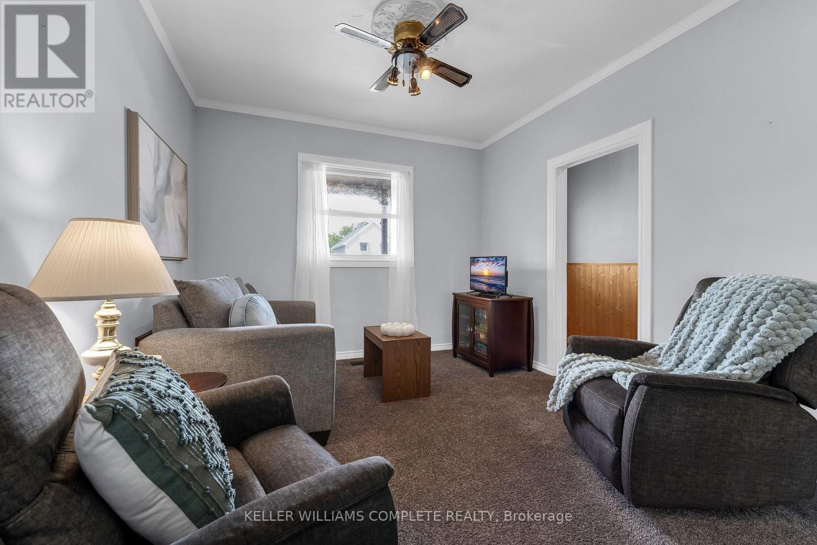 16 ALBEMARLE STREET - 4