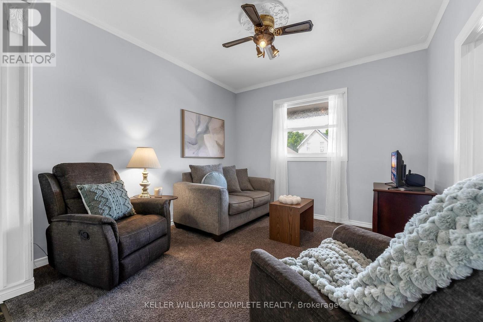 16 ALBEMARLE STREET - 5