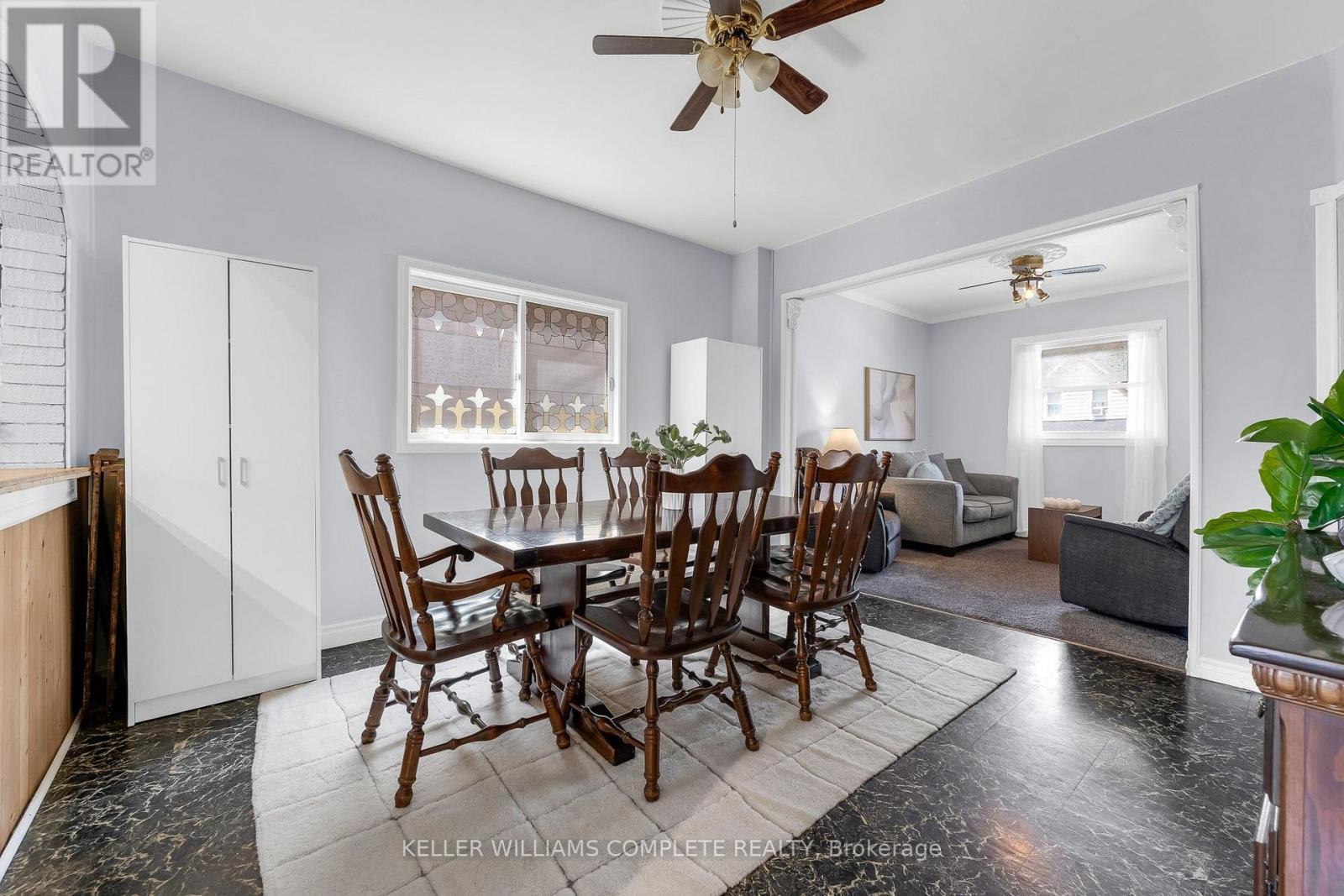 16 ALBEMARLE STREET - 6