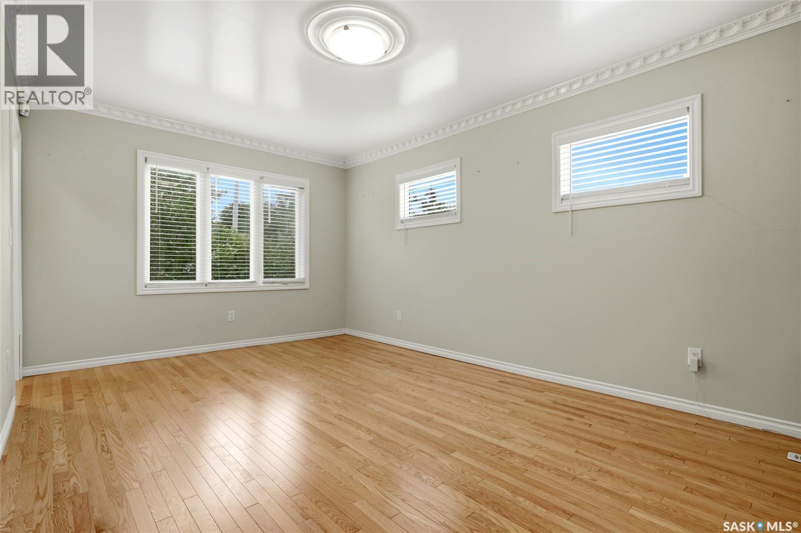 303 College AVENUE — photo 6