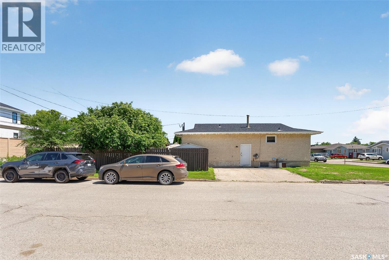 980 Brown STREET - 47