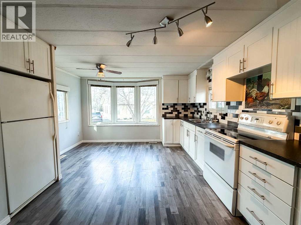 417, 700 Carmichael Lane - 3