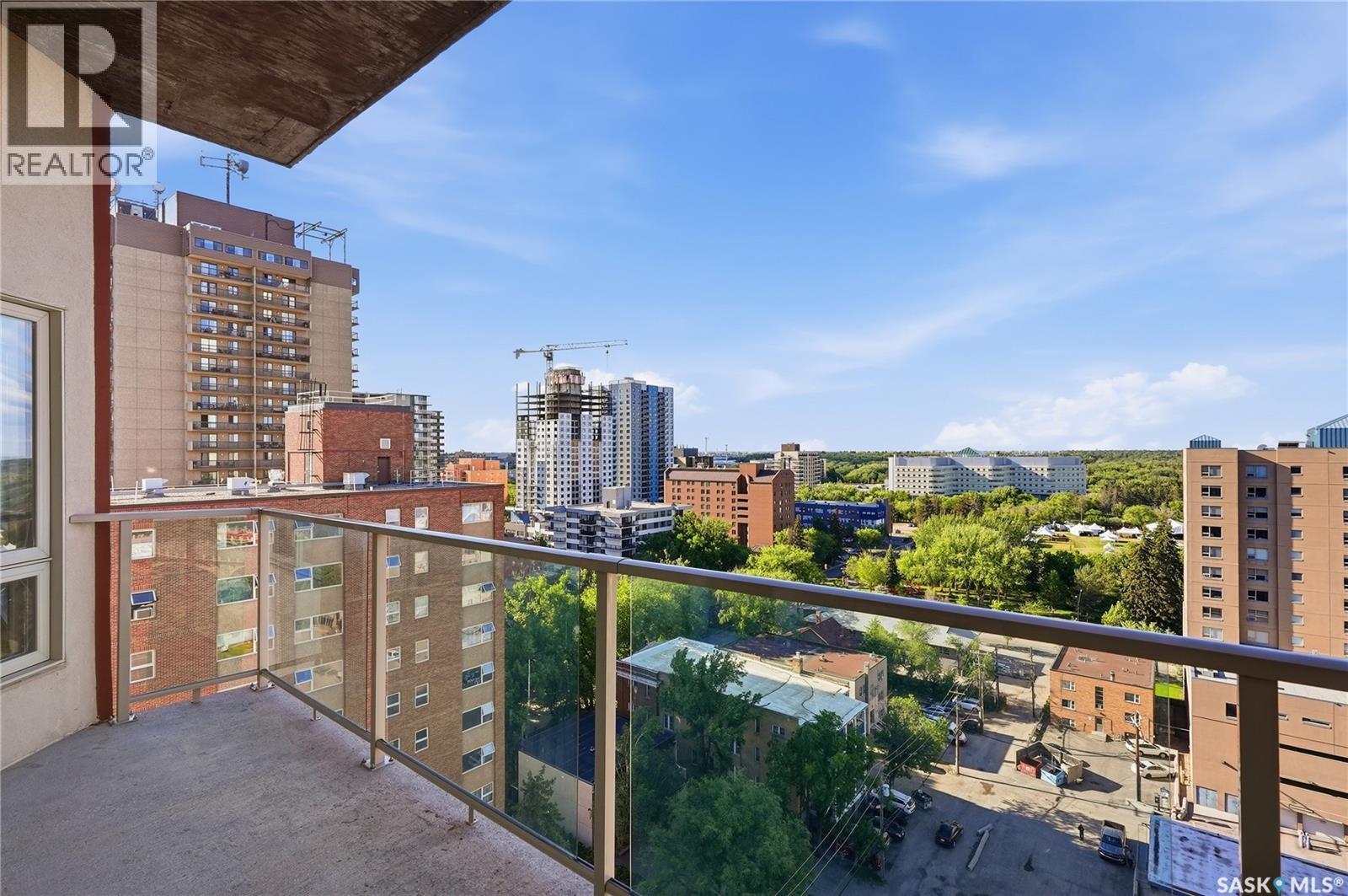 #1403 902 Spadina CRESCENT E - 25