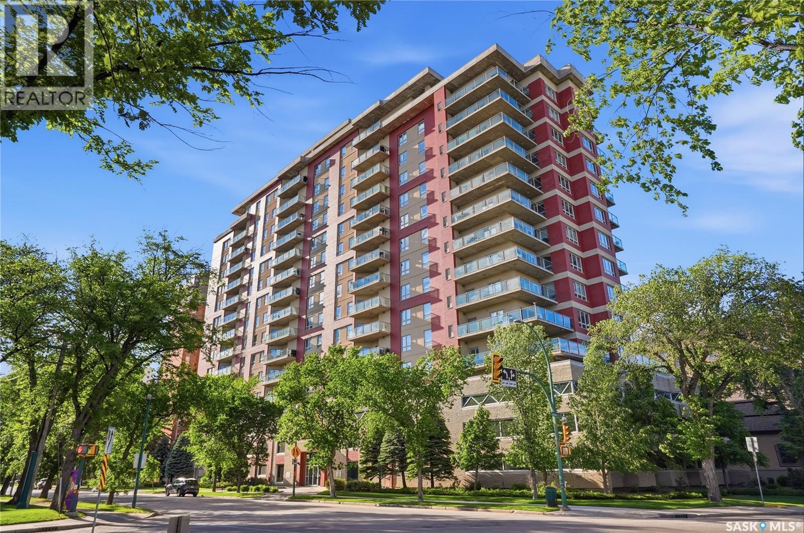 #1403 902 Spadina CRESCENT E - 1