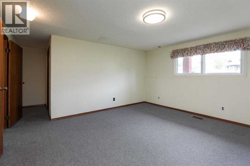 58 N 1A Street E - 25