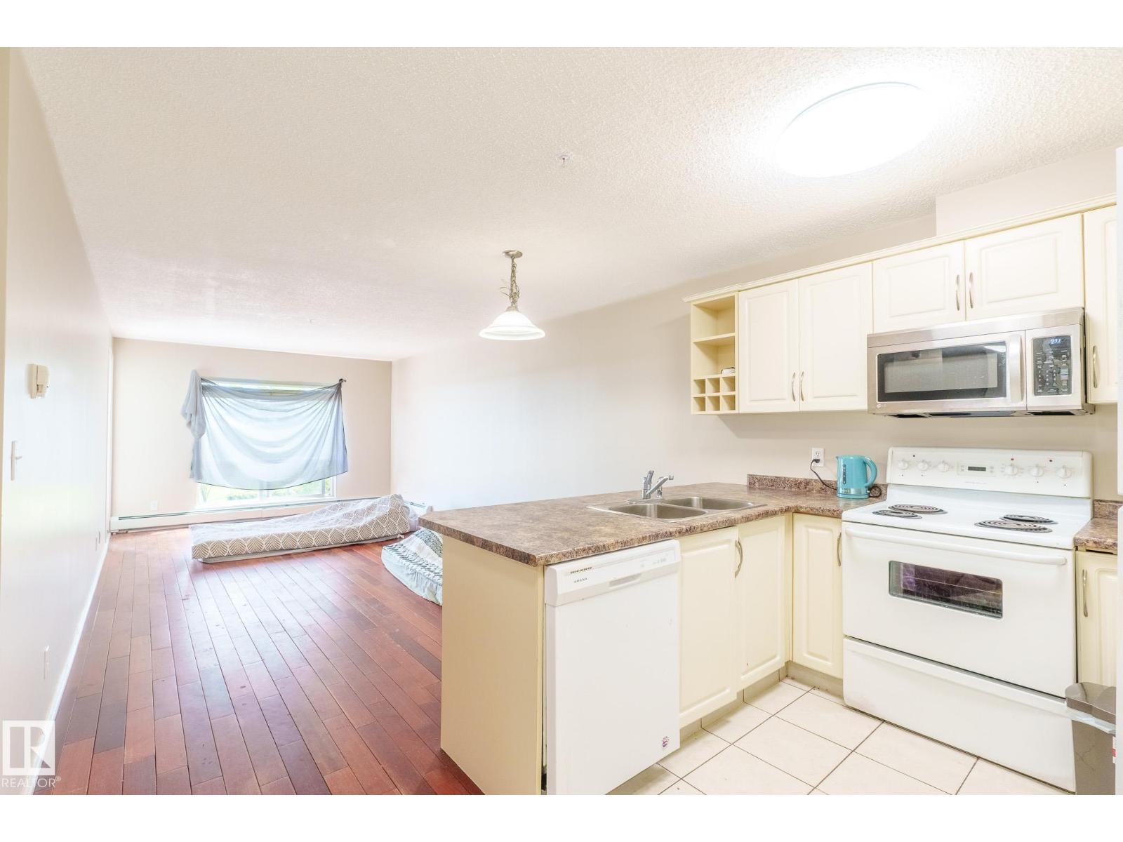 #422 17404 64 AV NW - Image 6