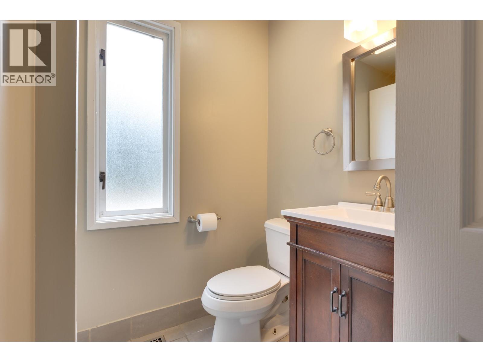 5920 RIVERDALE CRESCENT - 16