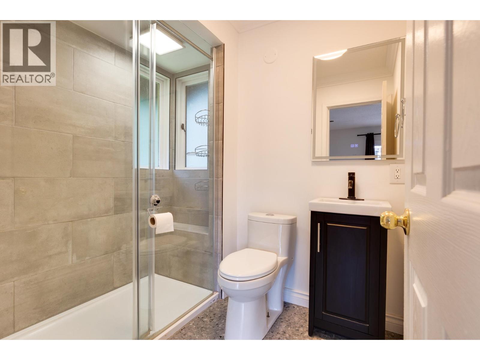 5920 RIVERDALE CRESCENT - 22
