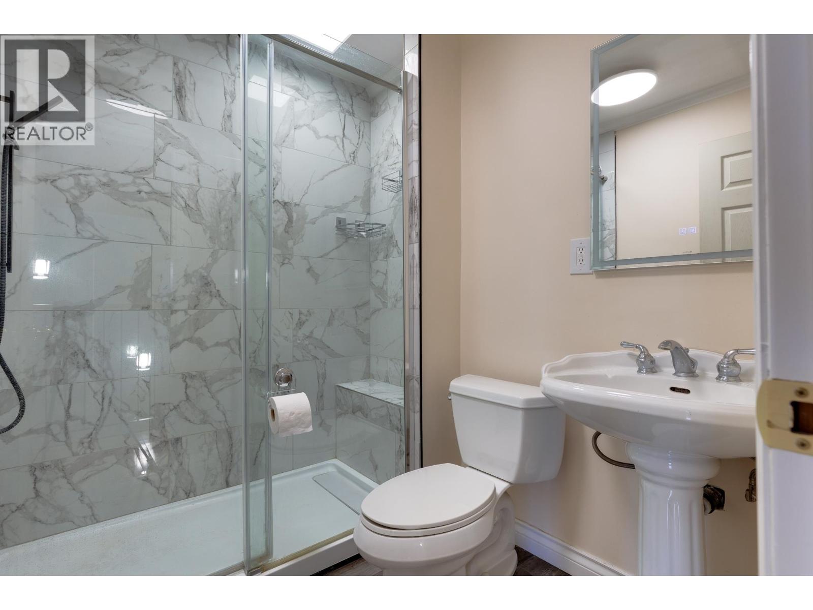 5920 RIVERDALE CRESCENT - 27