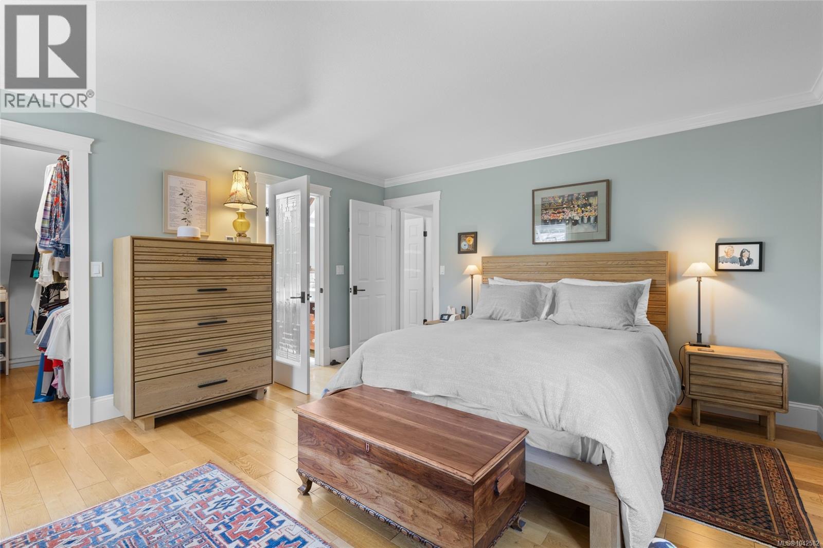 2482 Hazel St, Oak Bay