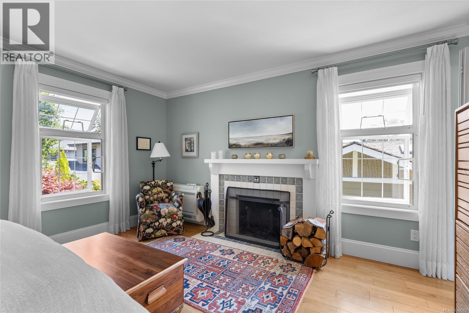 2482 Hazel St, Oak Bay