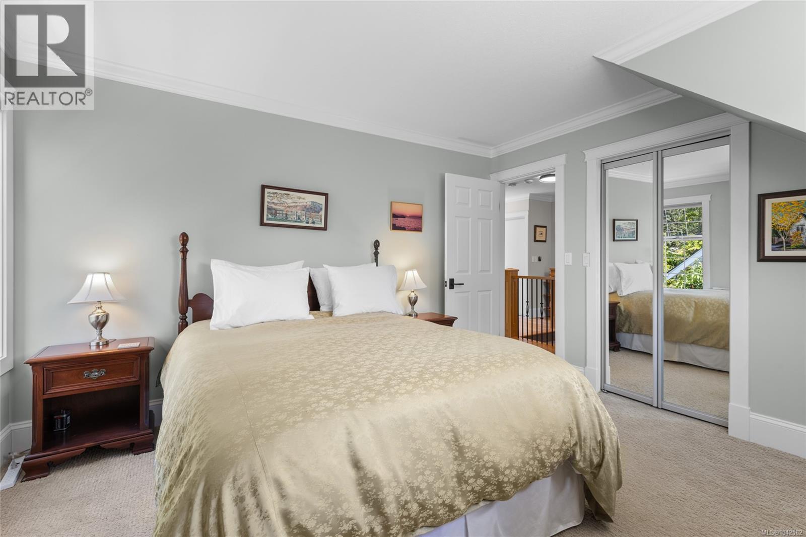 2482 Hazel St, Oak Bay